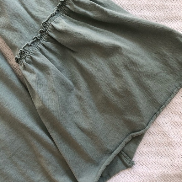 Abercrombie & Fitch top - Picture 2 of 3